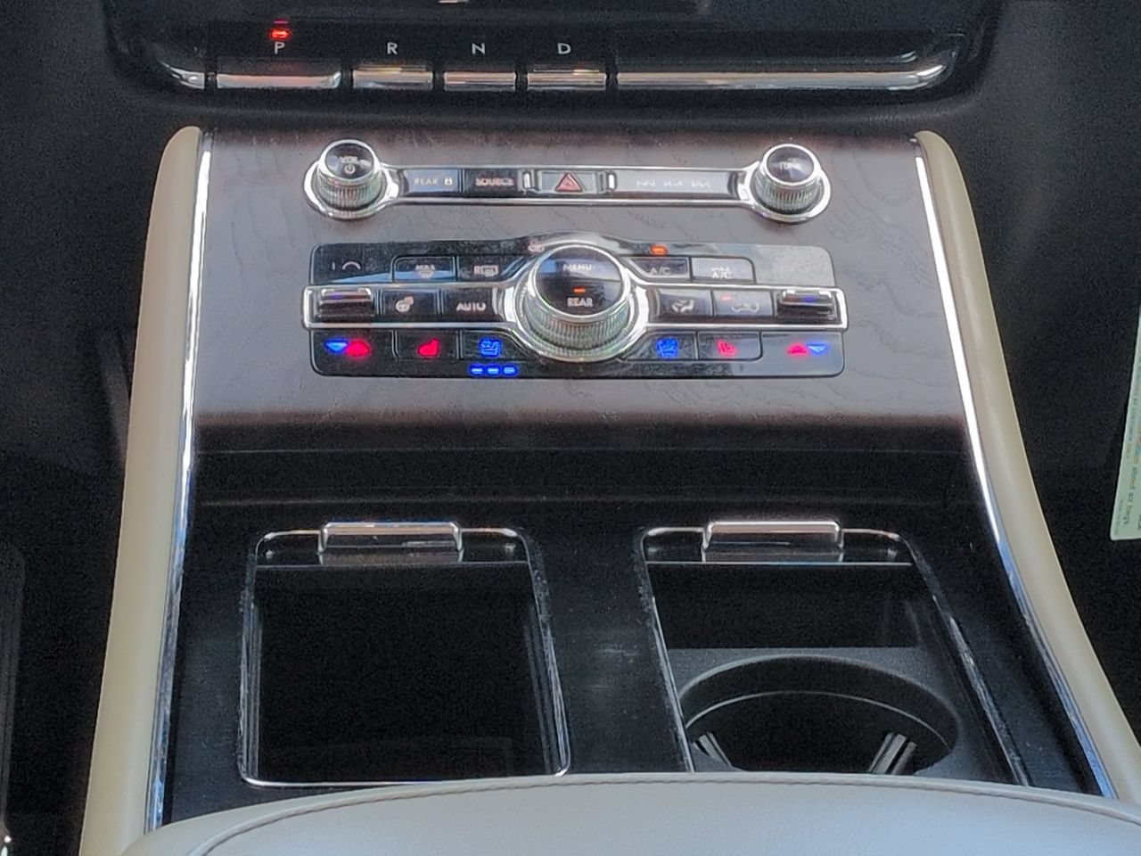 Certified 2020 Lincoln Aviator Reserve w/ Equipment Group 201A RWD image 19