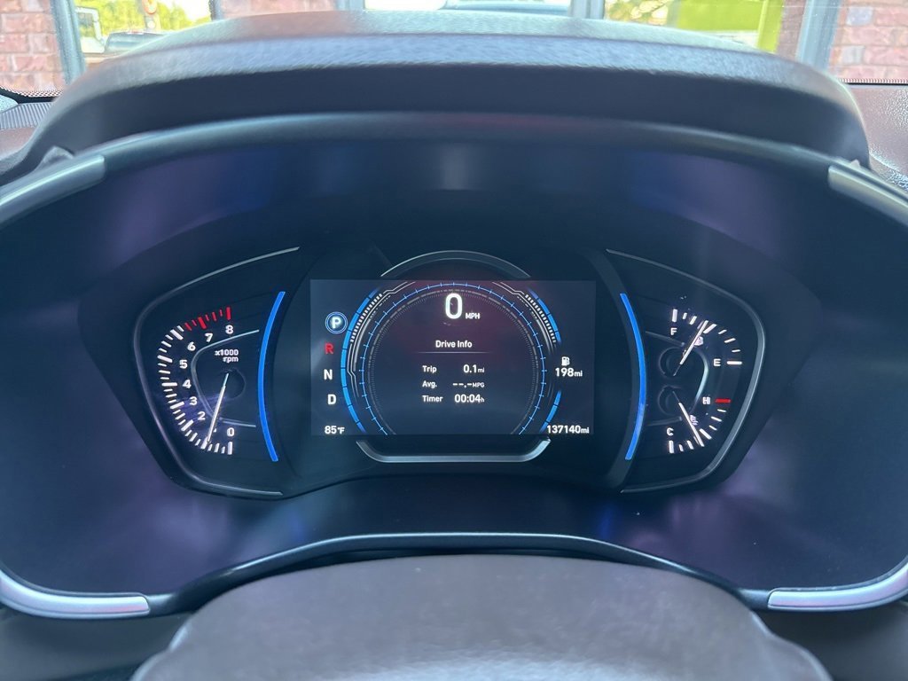 Used 2019 Hyundai Santa Fe Ultimate image 2