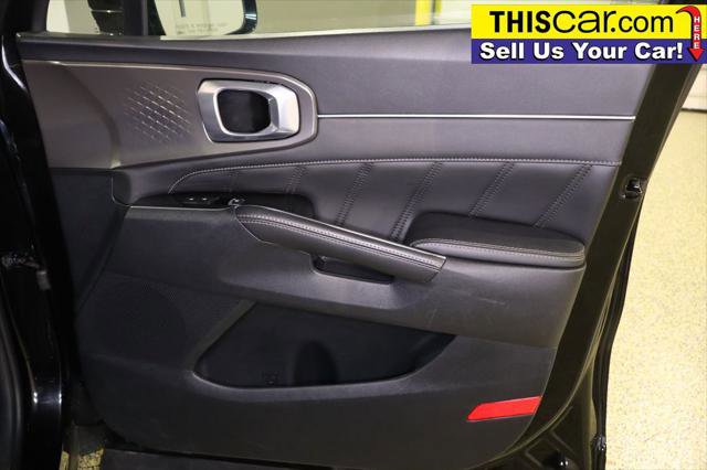 Used 2023 Kia Sorento SX image 32