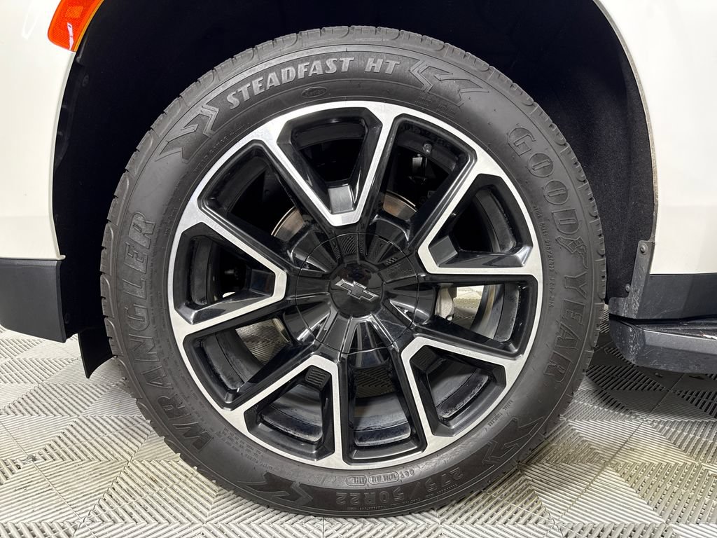 Used 2021 Chevrolet Tahoe RST w/ Luxury Package RWD image 22