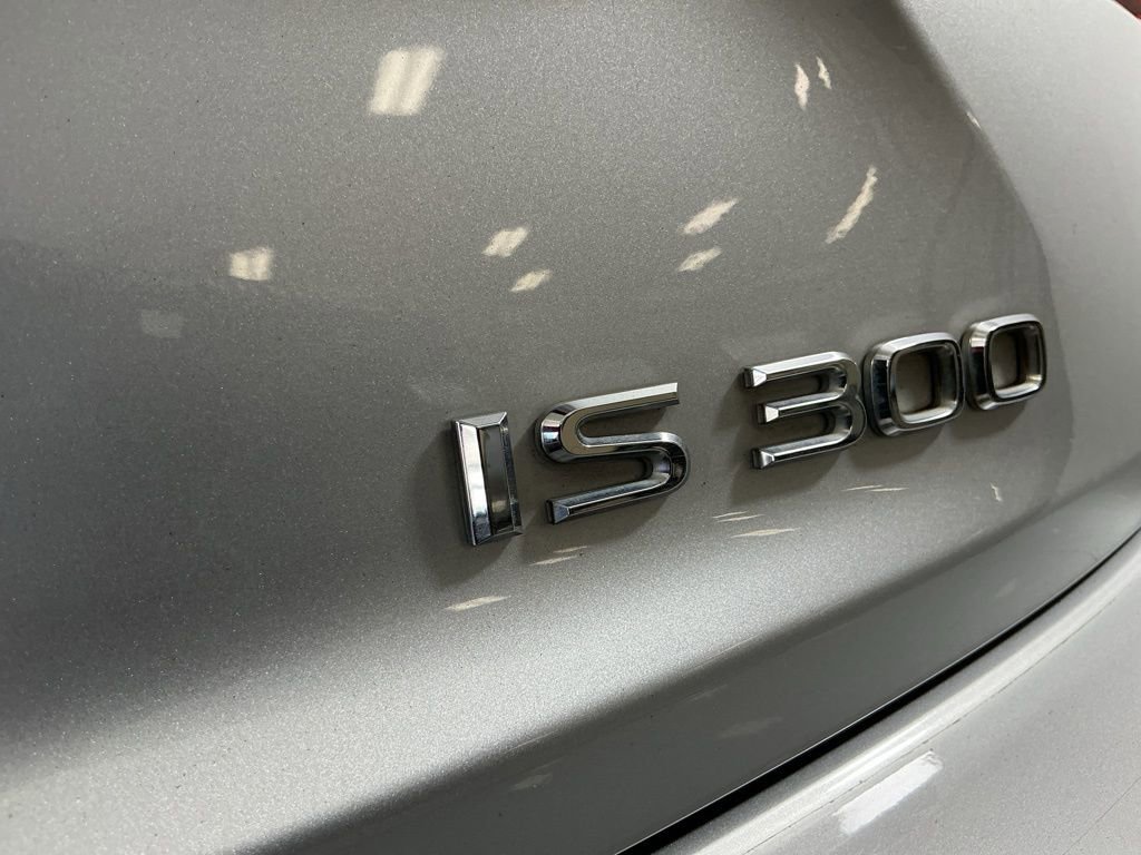 Used 2018 Lexus IS 300 F Sport w/ F Sport Package image 30