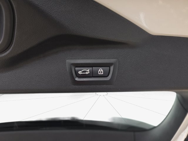 Used 2023 BMW X5 xDrive45e AWD/4WD image 31