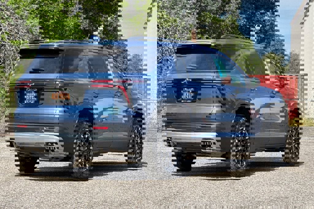 New 2026 Chevrolet Traverse Z71 w/ Enhanced Driving Package image 4