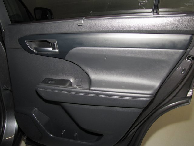 Used 2021 Toyota Highlander XLE image 21