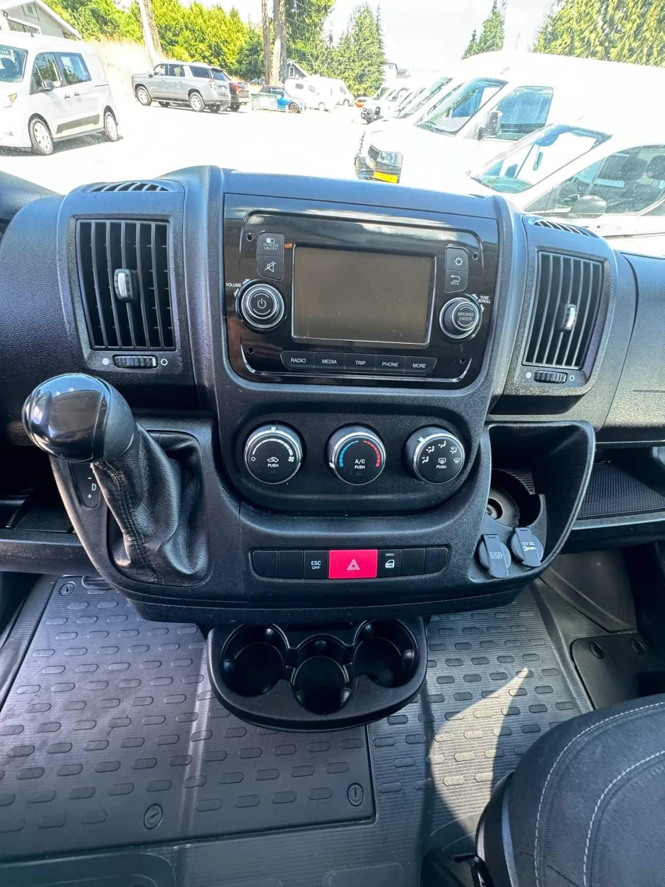Used 2021 RAM ProMaster 2500 FWD image 12