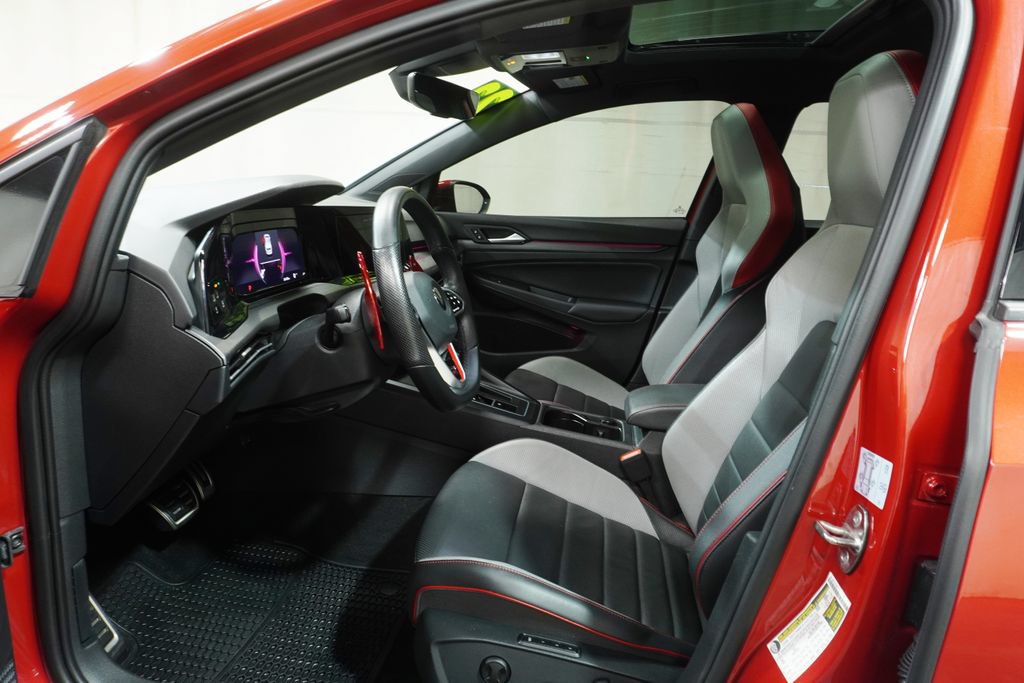 Used 2022 Volkswagen GTI SE FWD image 11