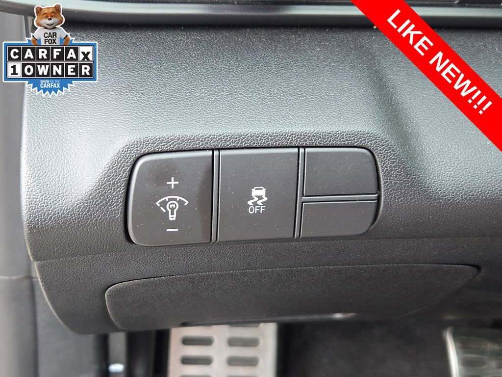 Used 2026 Hyundai Elantra Sport FWD image 25