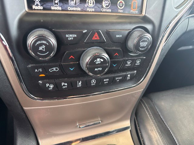 Used 2017 Jeep Grand Cherokee Overland w/ Jeep Active Safety Group AWD/4WD image 19