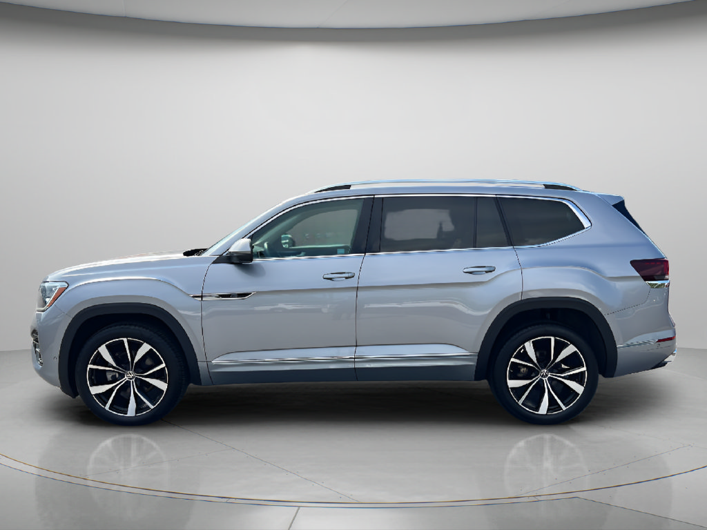Used 2024 Volkswagen Atlas SEL Premium R-Line AWD/4WD image 4