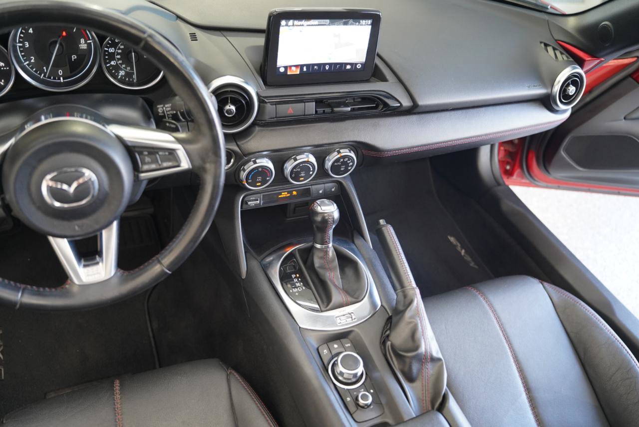Used 2018 MAZDA MX-5 Miata RF Grand Touring image 17