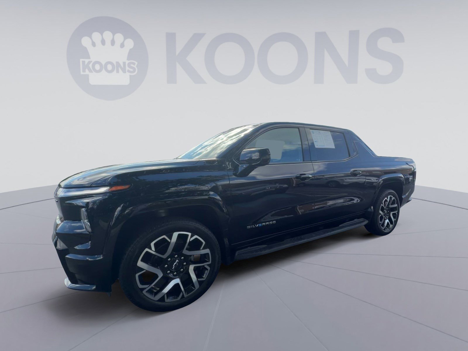 Used 2025 Chevrolet Silverado EV RST image 2