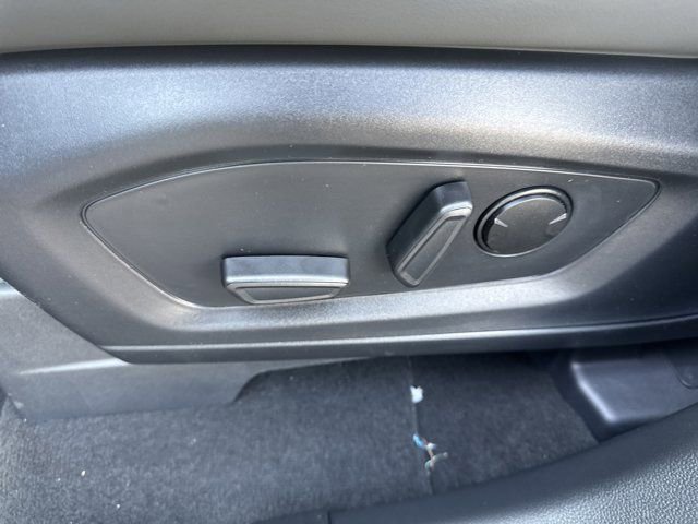 New 2026 Ford Explorer Active w/ Active Comfort Package image 17