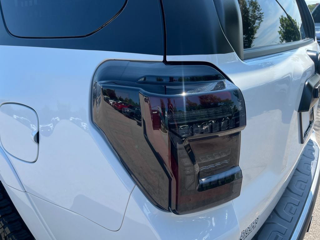 Used 2023 Toyota 4Runner TRD Off-Road Premium AWD/4WD image 40