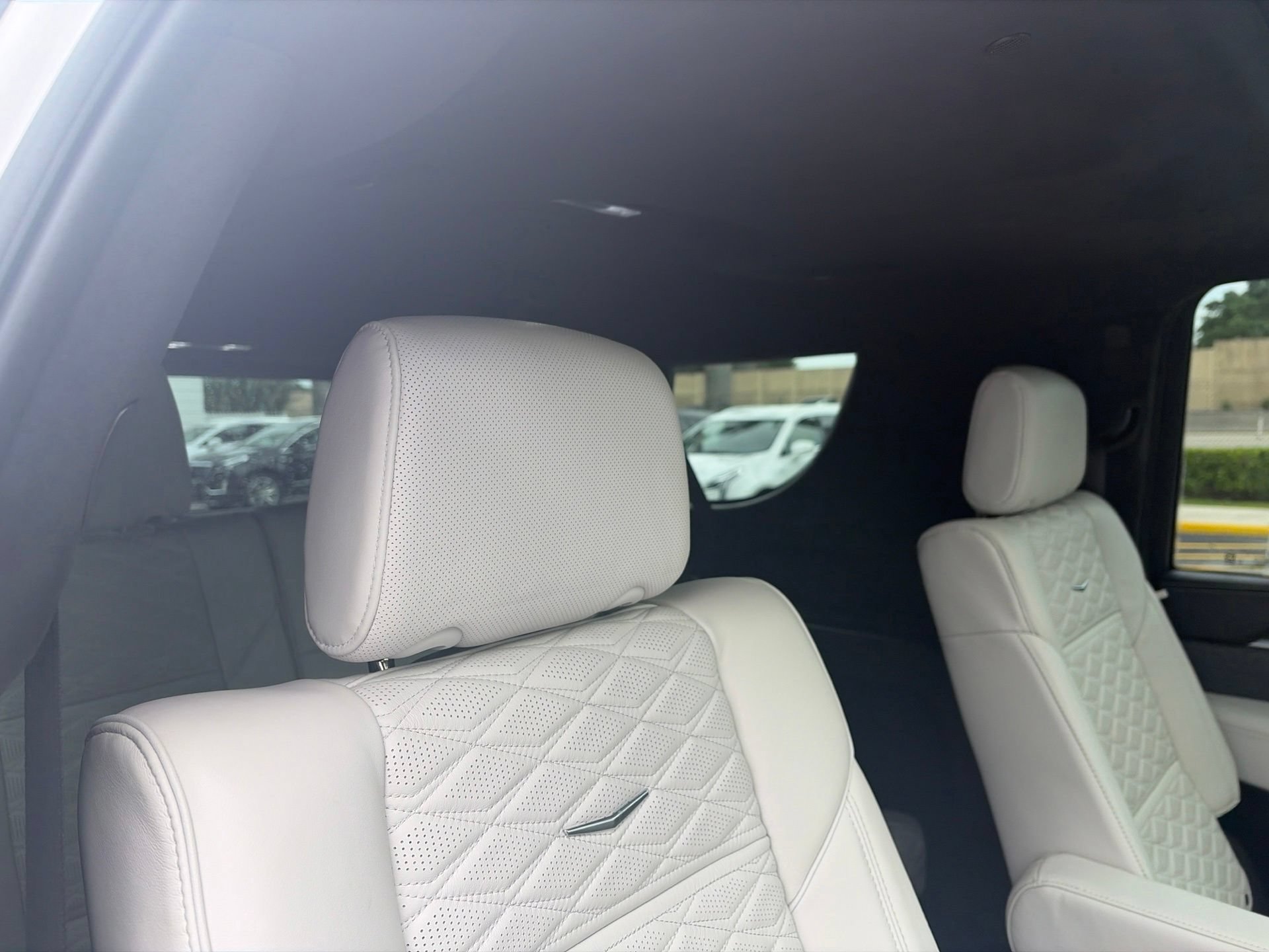 Used 2025 Cadillac Escalade ESV Sport Platinum AWD/4WD image 11