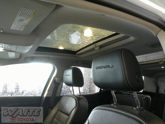 Used 2023 GMC Acadia Denali w/ Denali Ultimate Package image 20