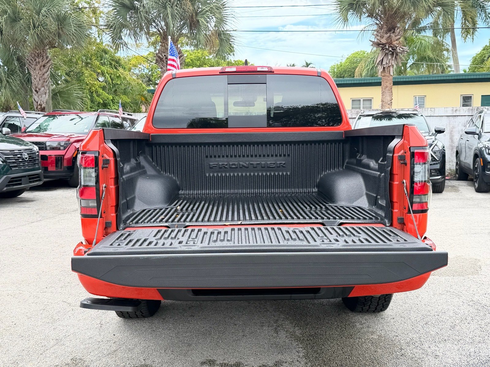 Certified 2025 Nissan Frontier Pro-X RWD image 15