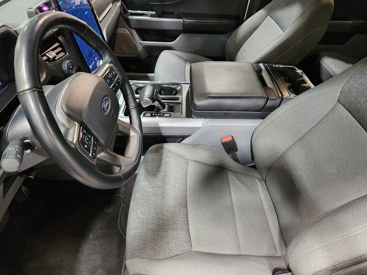 Used 2024 Ford F150 Lightning Flash AWD/4WD image 31