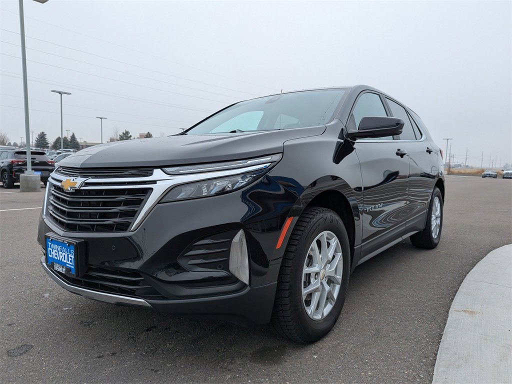 Used 2023 Chevrolet Equinox LT w/ Driver Convenience Package image 7