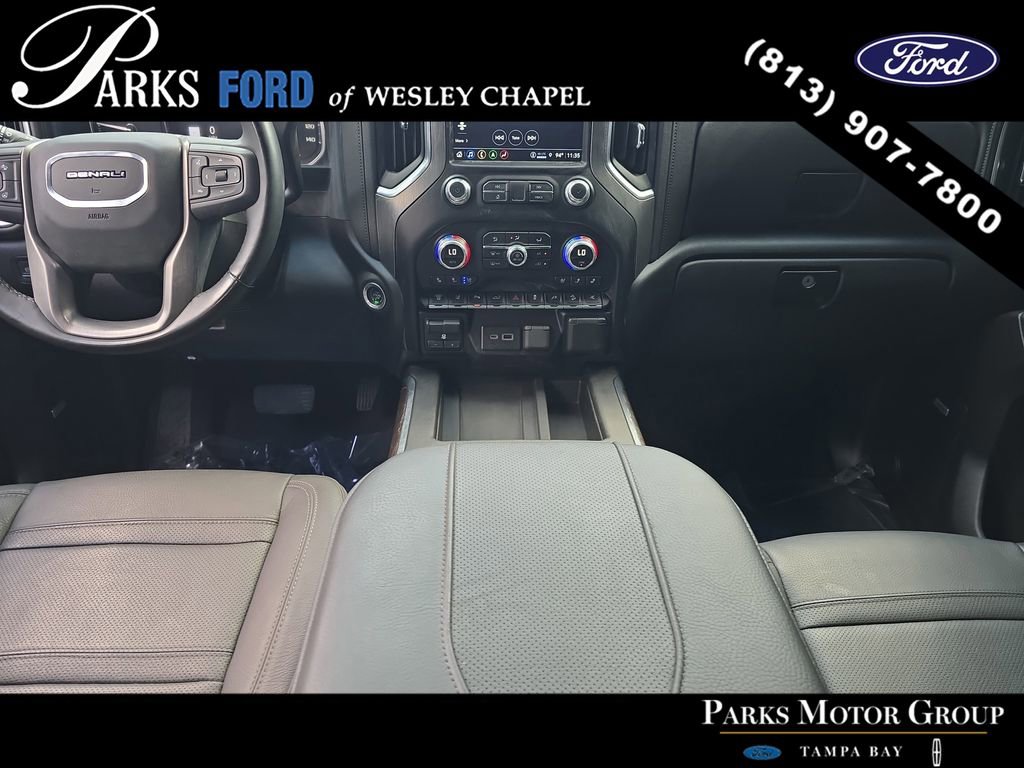 Used 2023 GMC Sierra 2500 Denali w/ Denali Black Diamond Edition AWD/4WD image 12