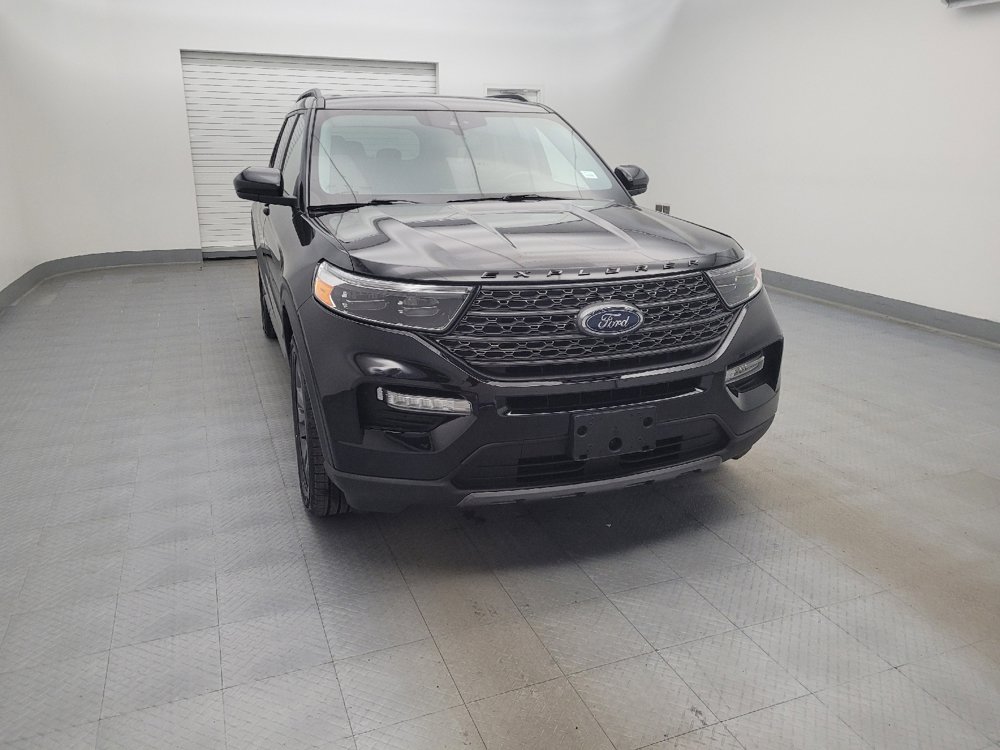 Used 2022 Ford Explorer XLT w/ Equipment Group 202A AWD/4WD image 14