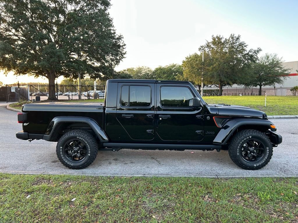 Used 2024 Jeep Gladiator Sport image 6