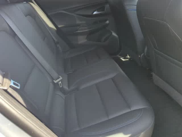 Used 2024 Buick Envista Sport Touring w/ Convenience I Package FWD image 20
