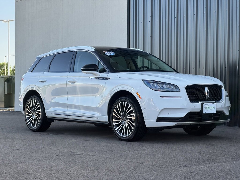 Used 2022 Lincoln Corsair Reserve w/ Equipment Group 201A image 4