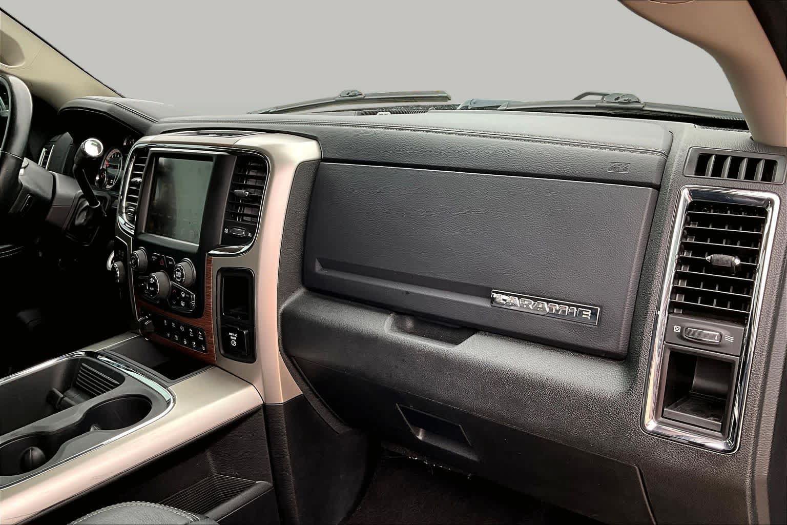 Used 2016 RAM 2500 Laramie AWD/4WD image 16