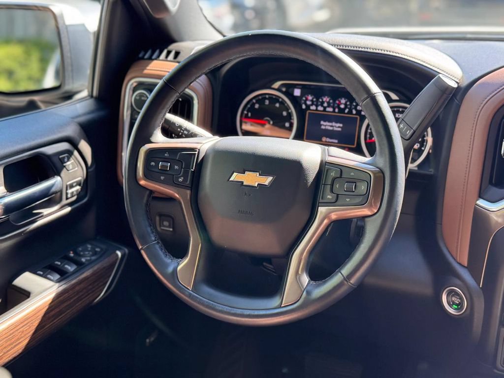 Used 2022 Chevrolet Silverado 1500 High Country w/ Z71 Off-Road Package AWD/4WD image 24
