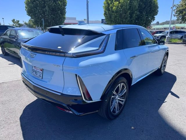 Certified 2024 Cadillac Lyriq Luxury RWD image 6