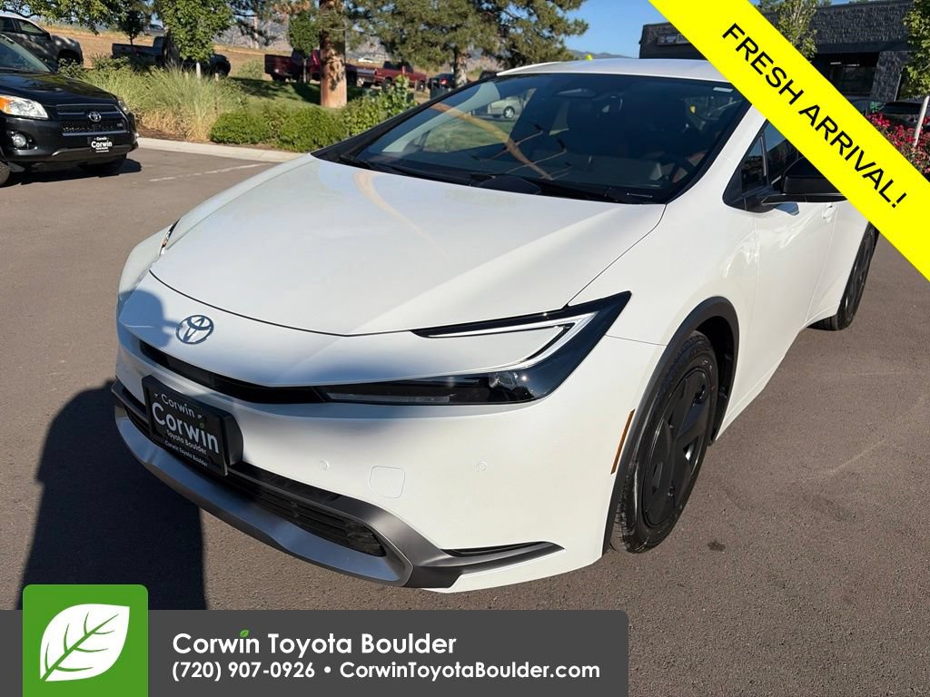 New 2027 Toyota Prius Plug-In Hybrid FWD image 3