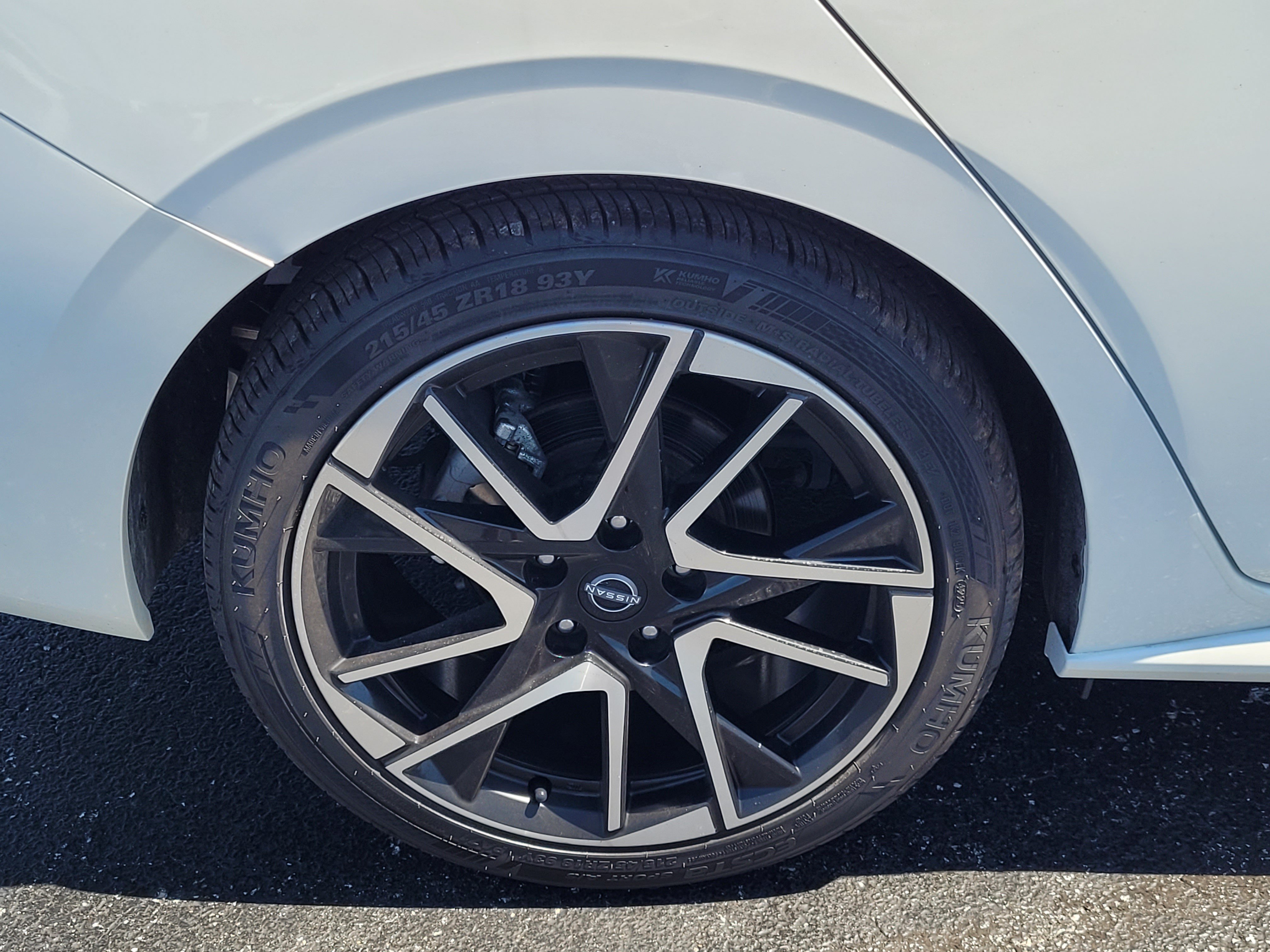 Used 2024 Nissan Sentra SR w/ SR Premium Package FWD image 10