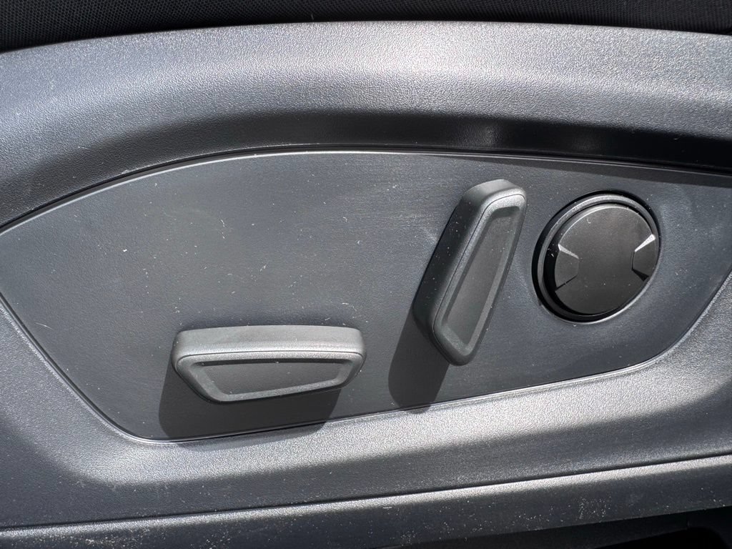 New 2026 Ford Explorer Active AWD/4WD image 26