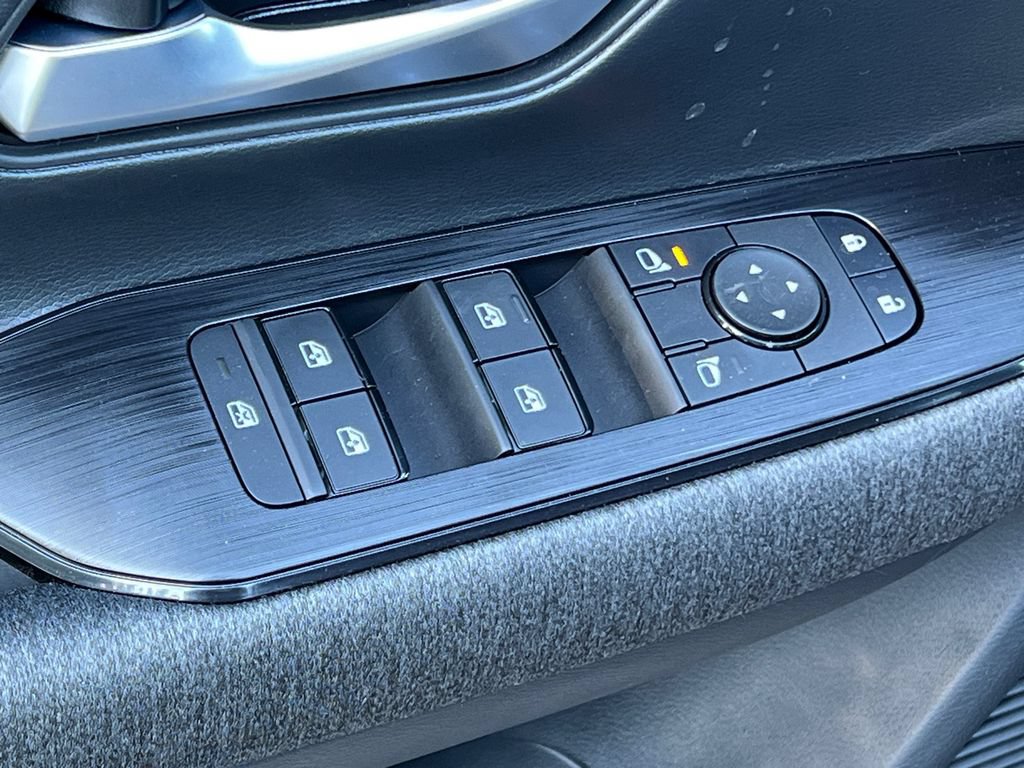 New 2026 Nissan Kicks SV w/ SV Premium Package AWD/4WD image 8