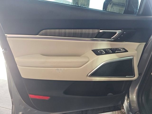 Used 2024 Kia Telluride SX Prestige w/ Towing Package AWD/4WD image 16