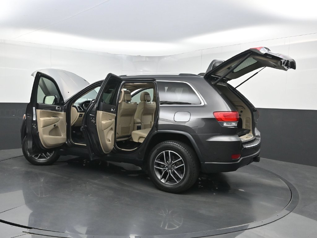 Used 2019 Jeep Grand Cherokee Limited AWD/4WD image 38