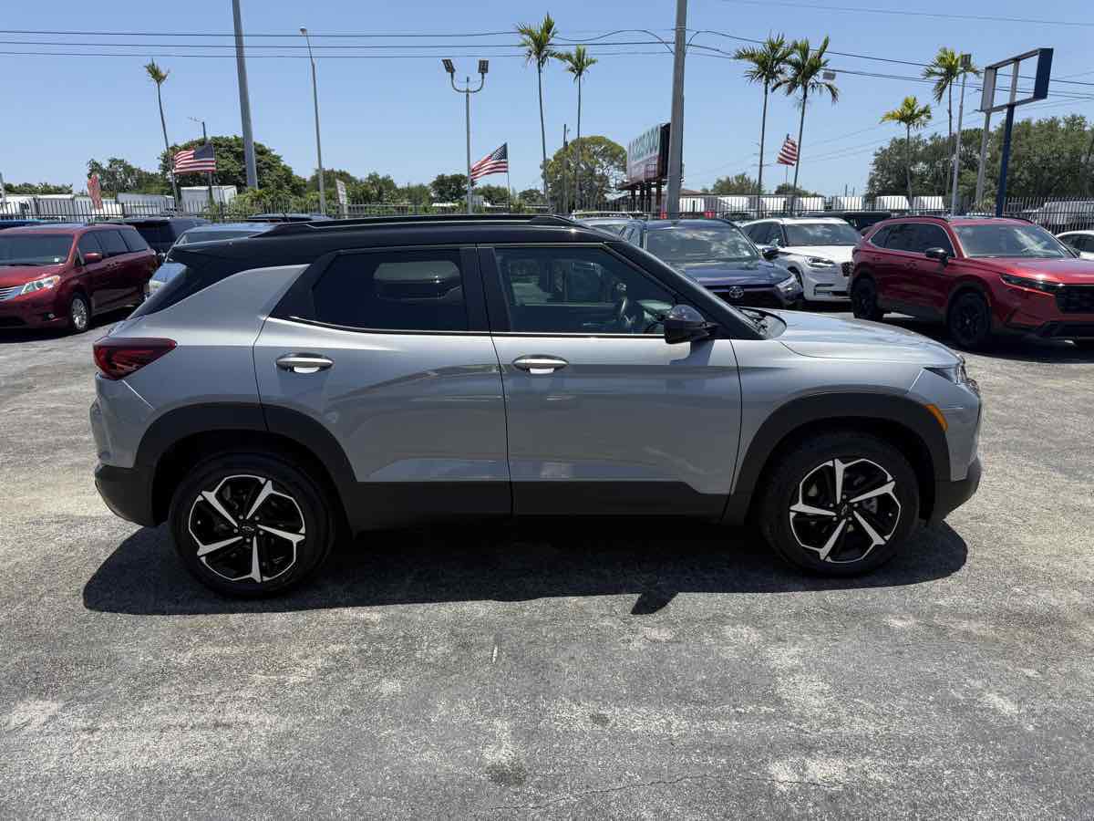 Used 2023 Chevrolet TrailBlazer RS image 9