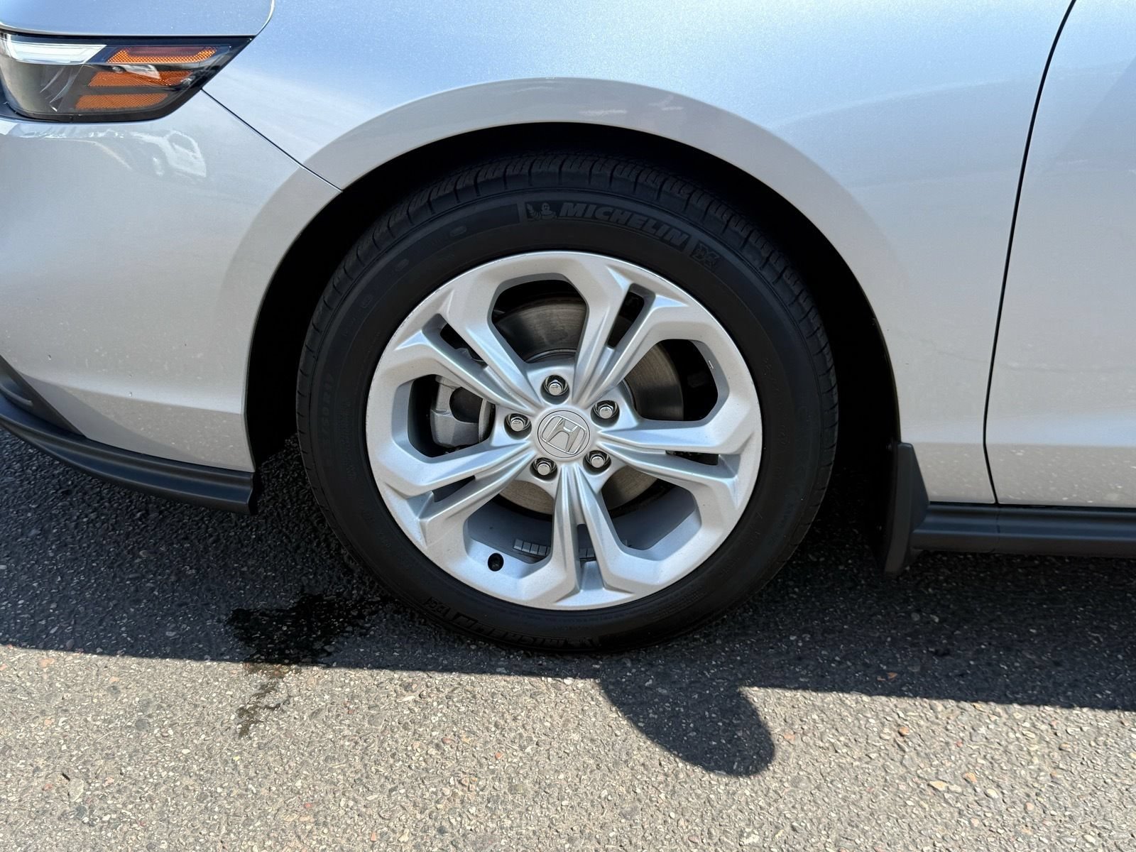 Used 2025 Honda Accord LX image 11