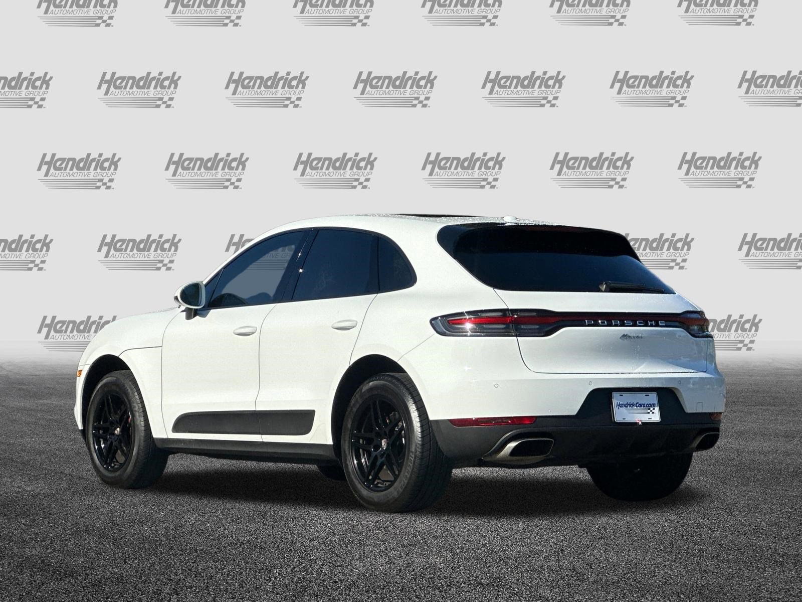 Used 2020 Porsche Macan AWD/4WD image 7