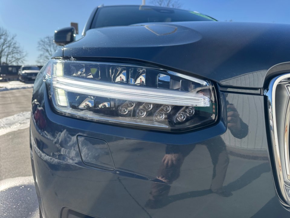 Used 2024 Volvo XC90 B6 Ultimate w/ Protection Package Premier image 28