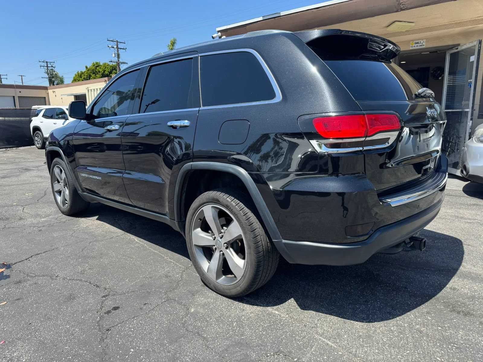 Used 2015 Jeep Grand Cherokee Limited RWD image 7