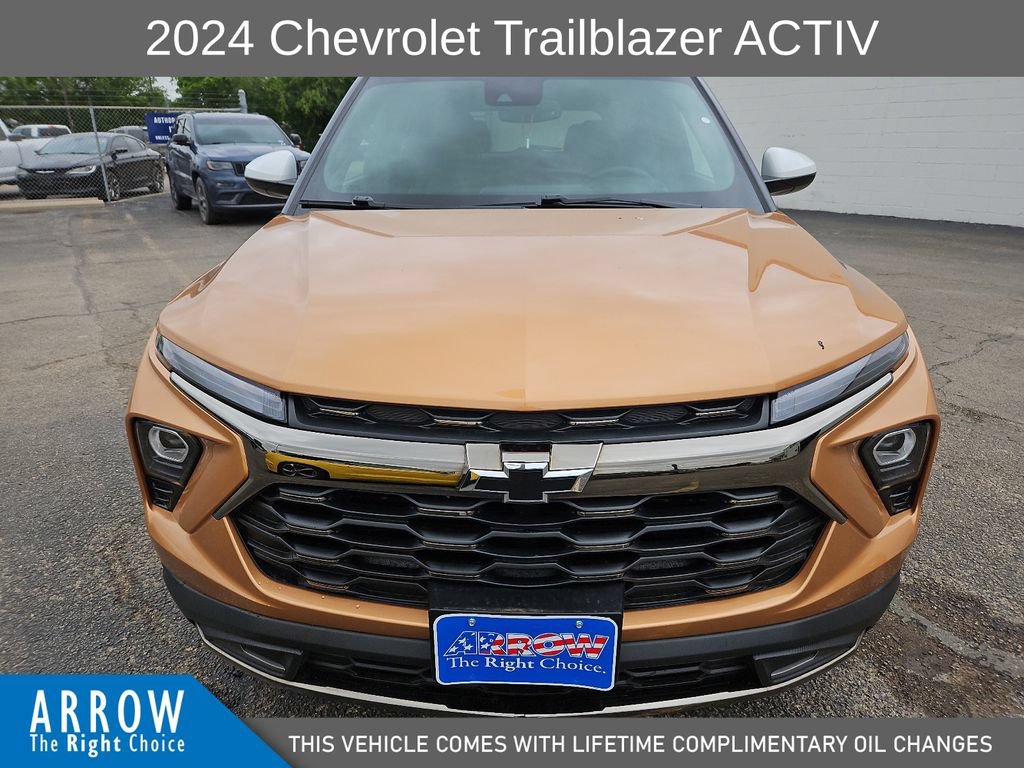 Used 2024 Chevrolet TrailBlazer ACTIV w/ Convenience Package FWD image 3