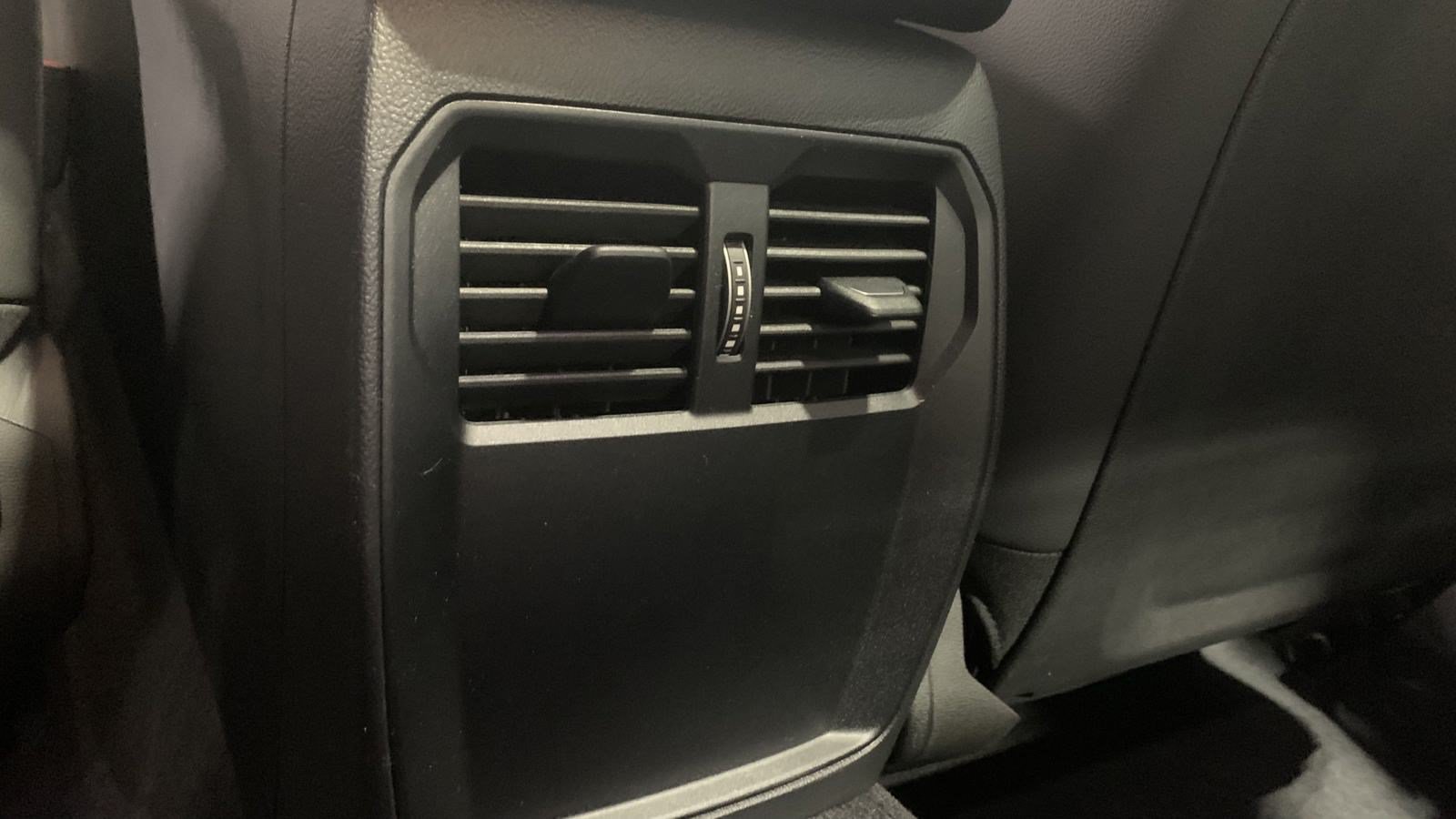 Used 2025 BMW 430i Coupe w/ M Sport Package RWD image 30