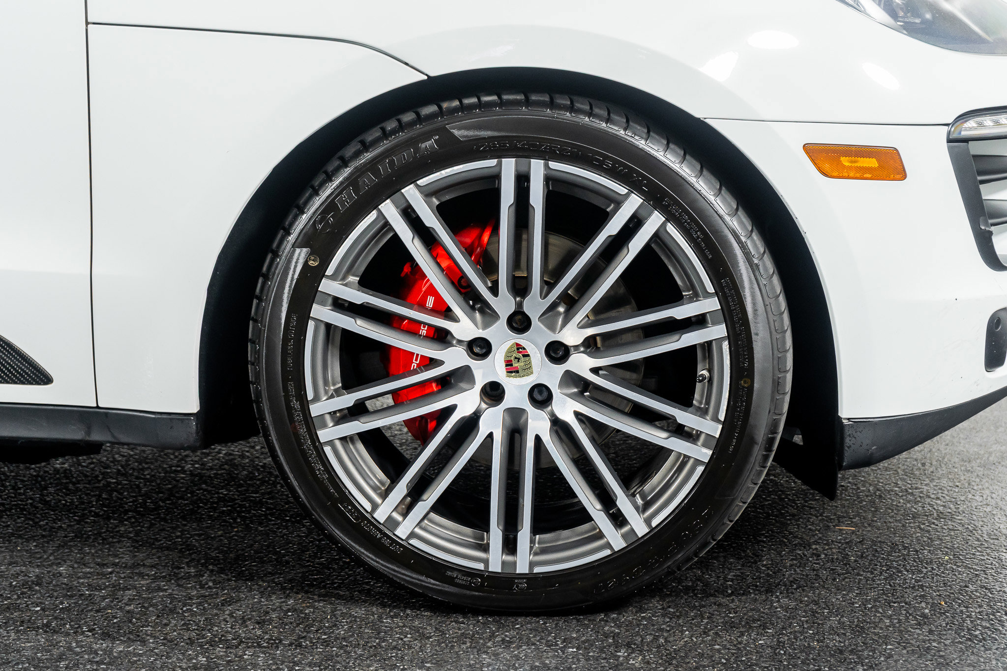 Used 2017 Porsche Macan S image 7