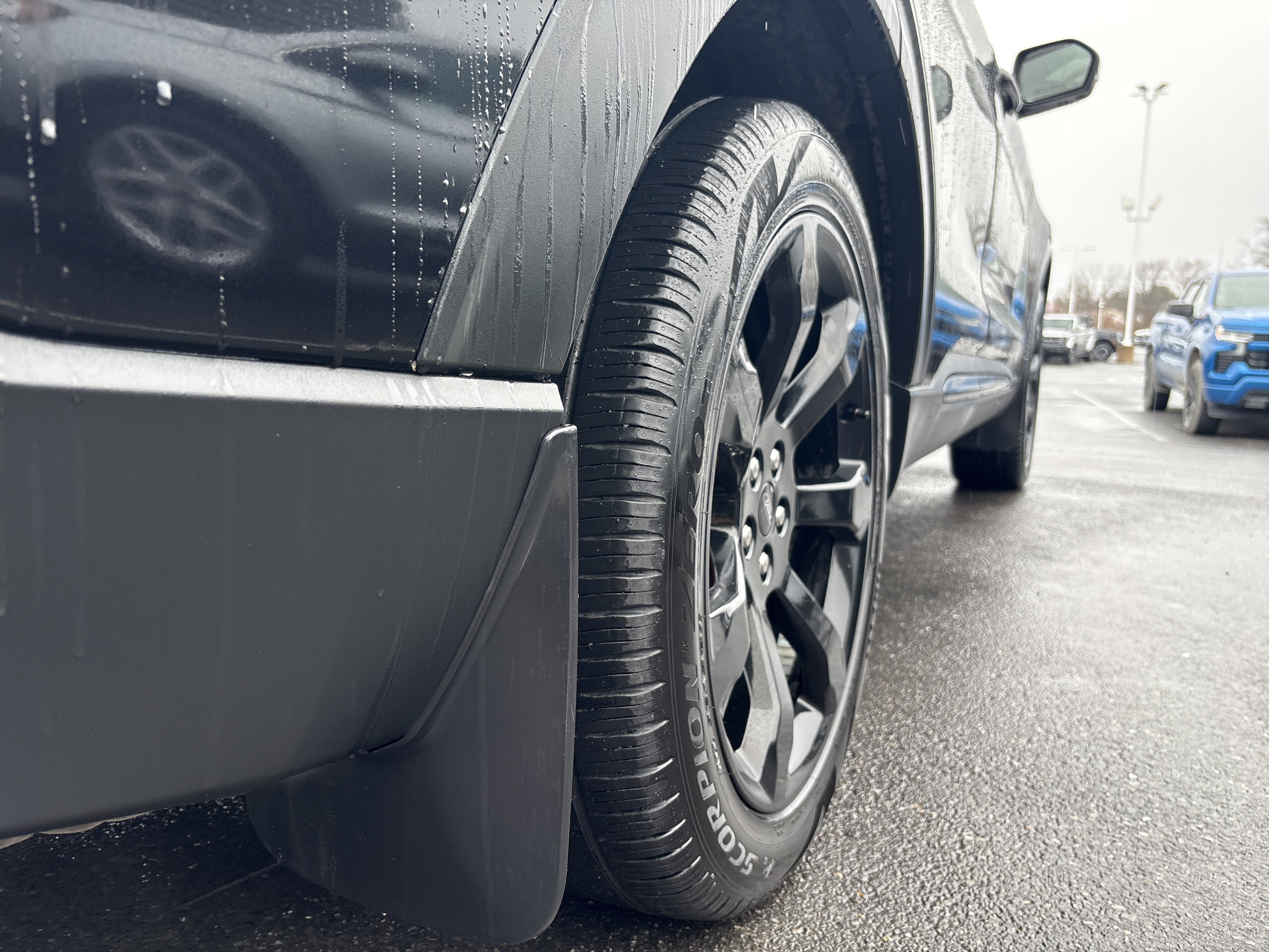 Used 2022 Ford Explorer ST w/ Equipment Group 401A image 5