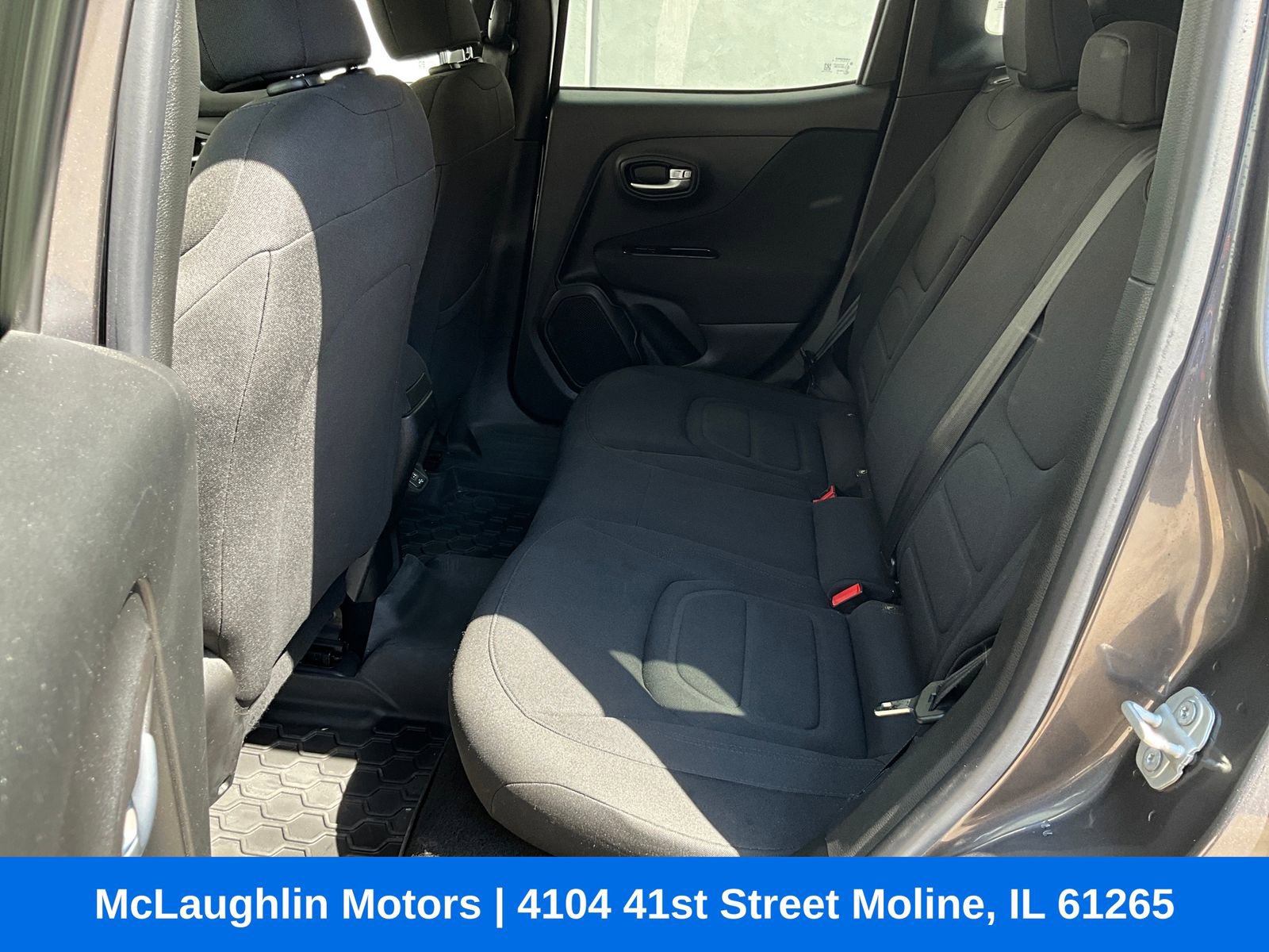 Used 2020 Jeep Renegade Latitude w/ Cold Weather Group AWD/4WD image 10