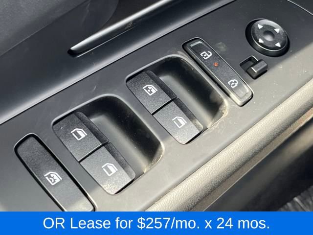 New 2025 Hyundai Elantra SEL image 18