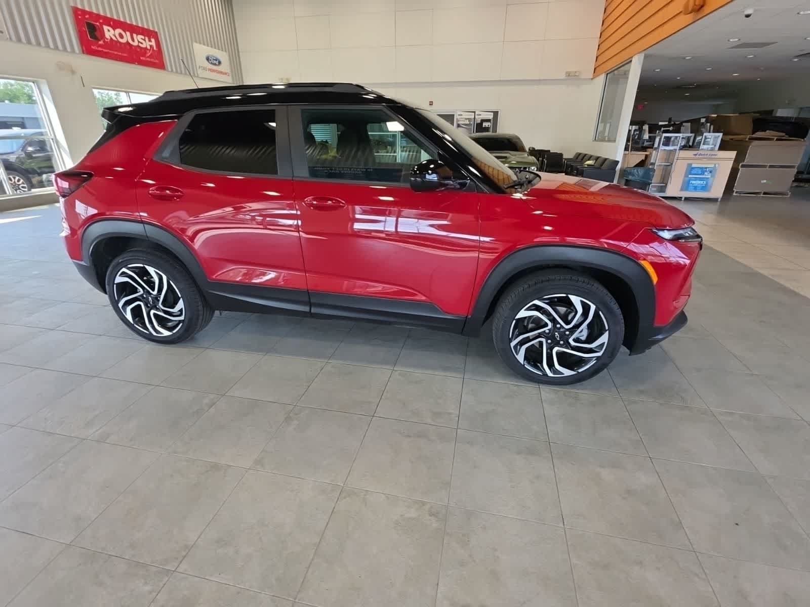 Used 2026 Chevrolet TrailBlazer RS w/ Convenience Package AWD/4WD image 6