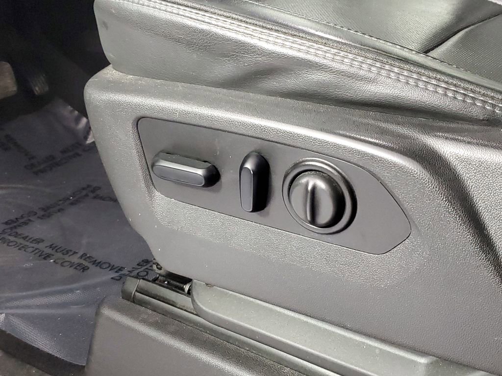 Used 2021 Chevrolet Silverado 3500 High Country image 11