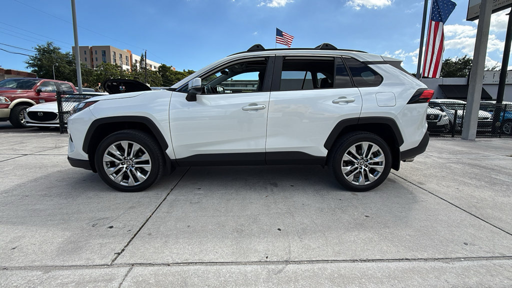 Used 2024 Toyota RAV4 XLE Premium FWD image 12